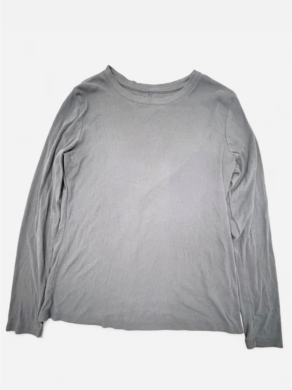 Universal Thread Women’s Long Sleeve Crewneck Tee - Gray